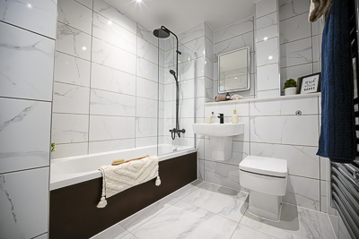 The Mercantile - Bathroom 11